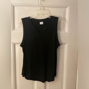 Xieerduo split neck top
